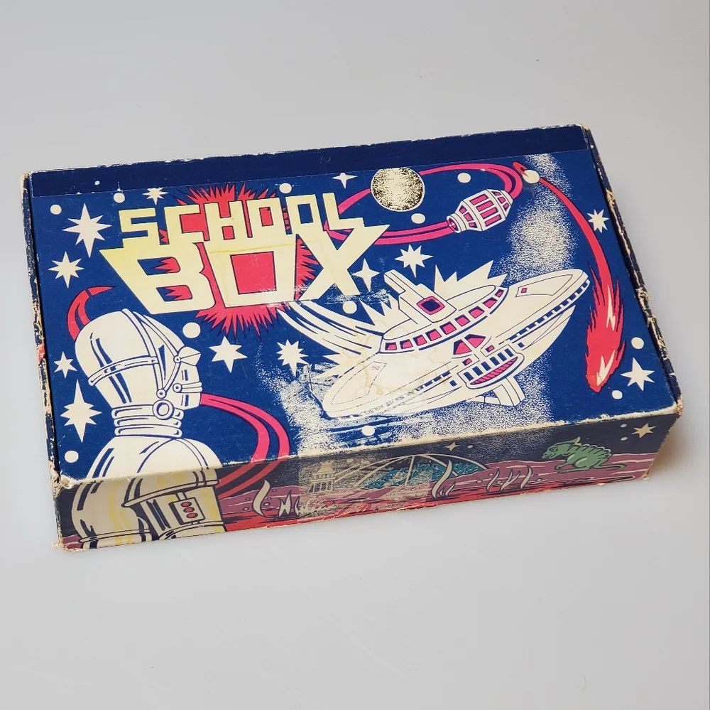 🪐👽 Vintage School Box Space-Theme Cardboard Pencil Box